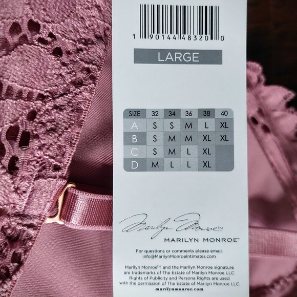 Marilyn Monroe Bralette NWT | Size: Large Pink Lacey Bra - Picture 4 of 4